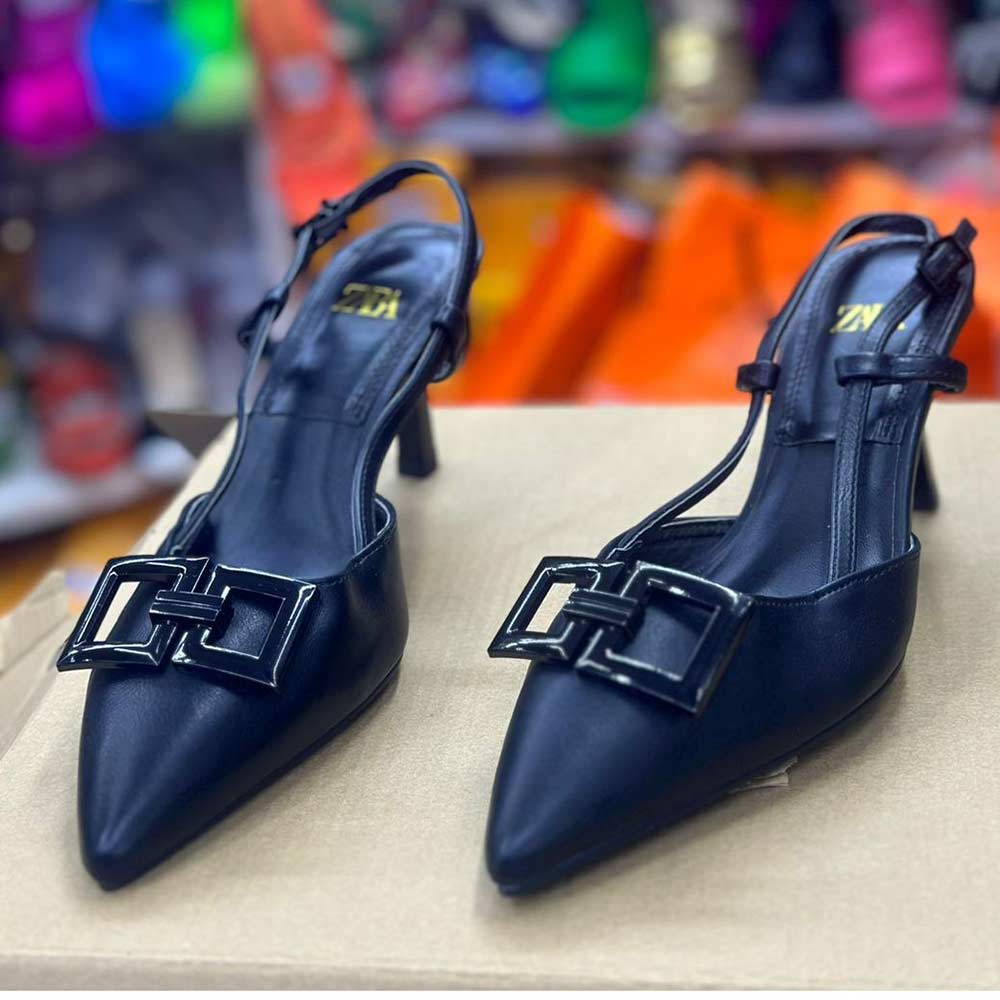 CHAUSSURE NOIRE ZARA NOIR